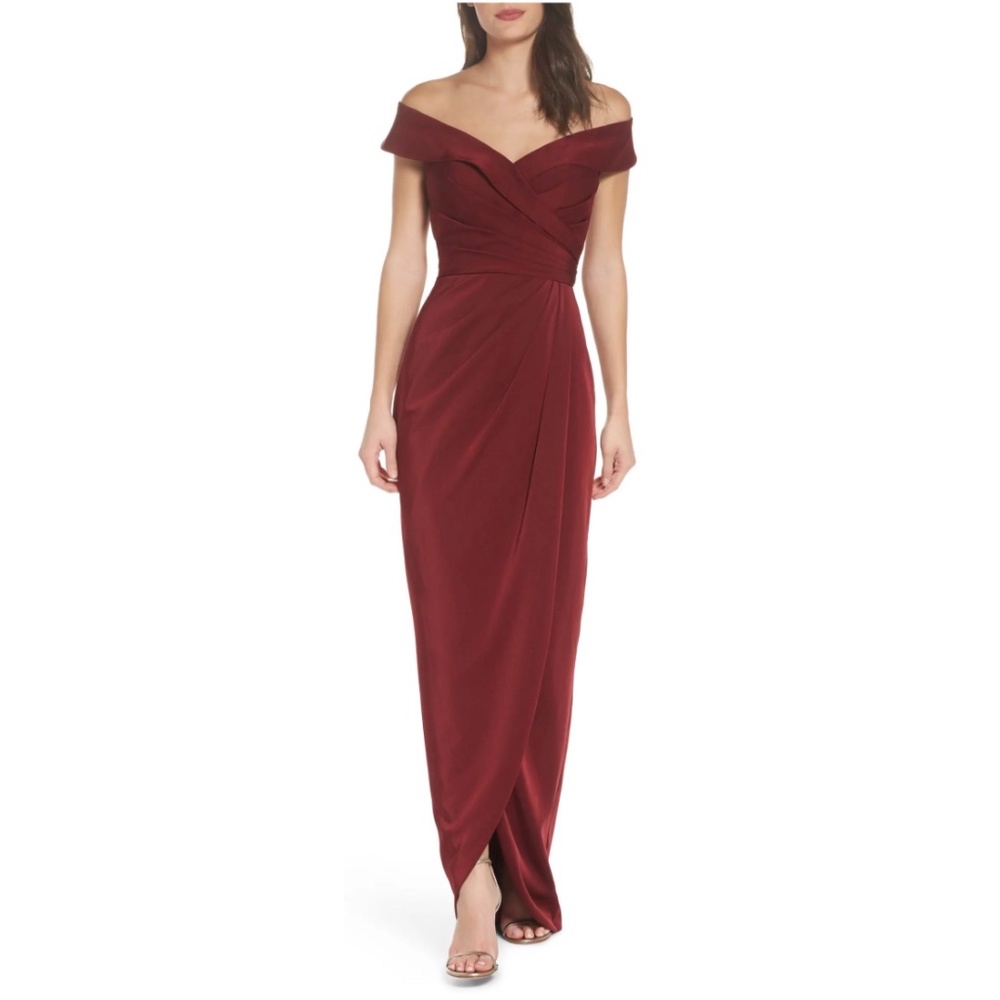 NEW La Femme 25206 Surplice Off the Shoulder Column Gown, Size 12